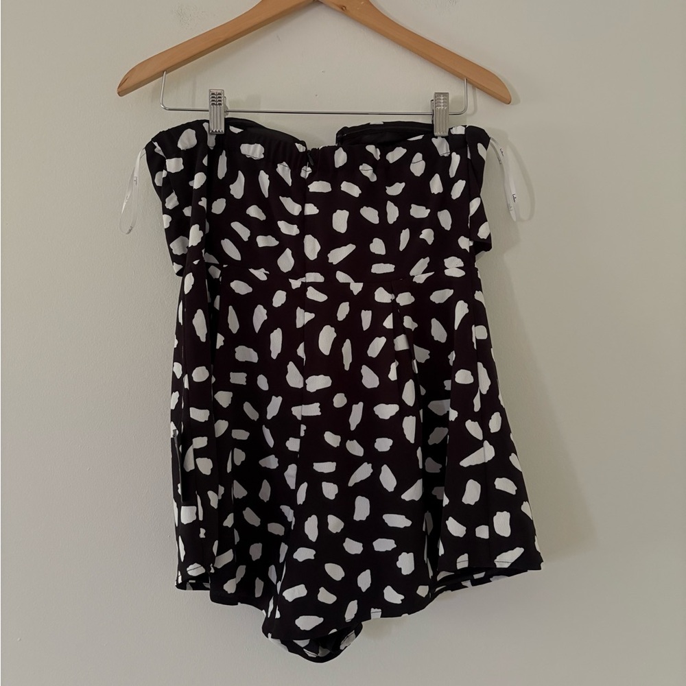 Lulus Inez Black and White Print Tie-Front Strapless Romper - Picture 6 of 9